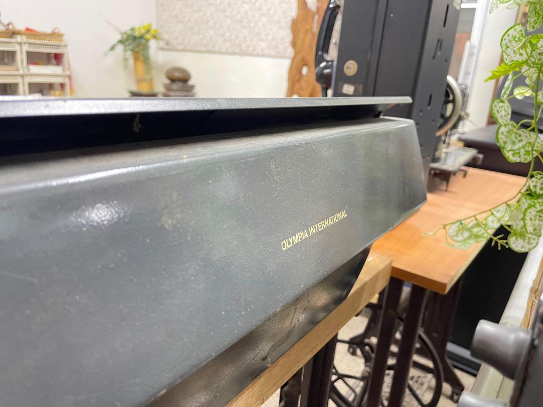 Typewriter display vantage home keyboard , Furniture & Home Living