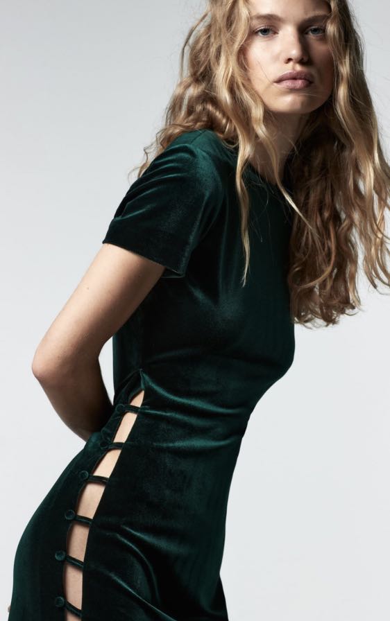 Green velvet midi deals dress zara