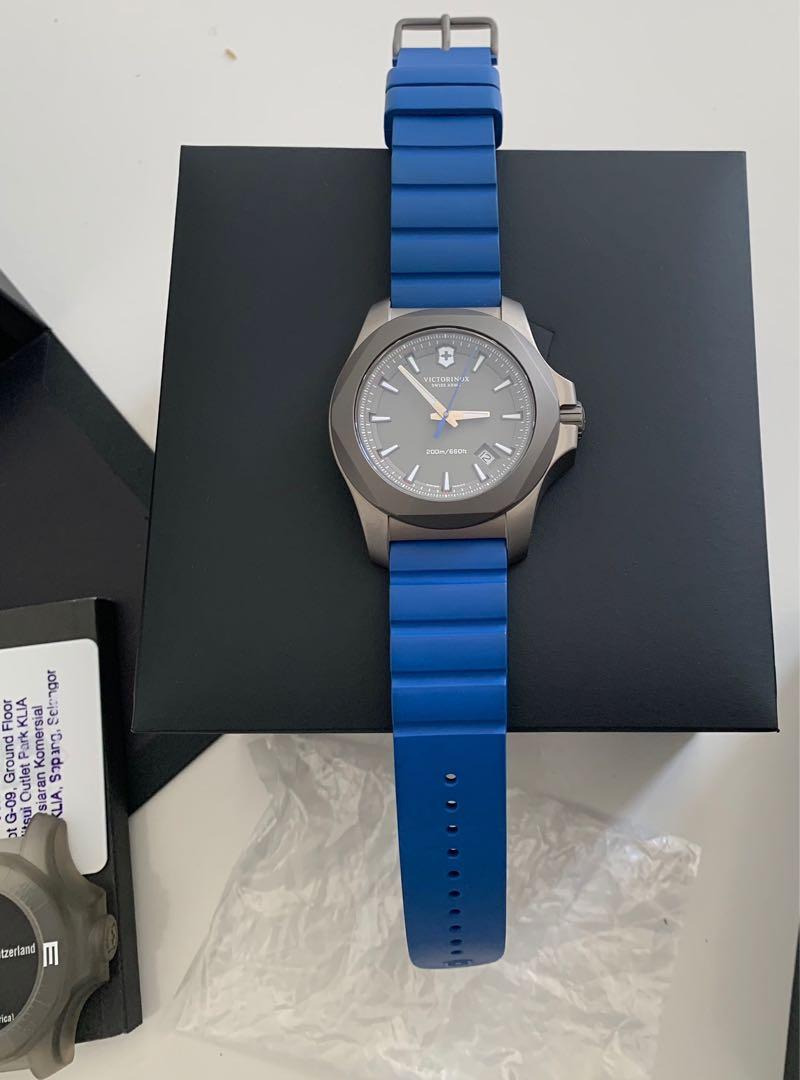 Victorinox Swiss Army I.N.O.X Quartz Titanium Men s Fashion