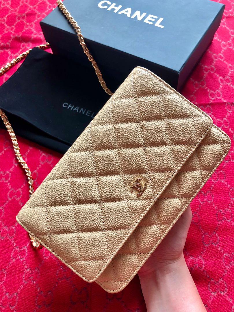 WOC Sling Bag Mirror Copy (Category: Luxury Bags & Wallets) located in Lucena. Submitted by luxurygoodsph (Listing ID 1146150525, Image 1). Description: .