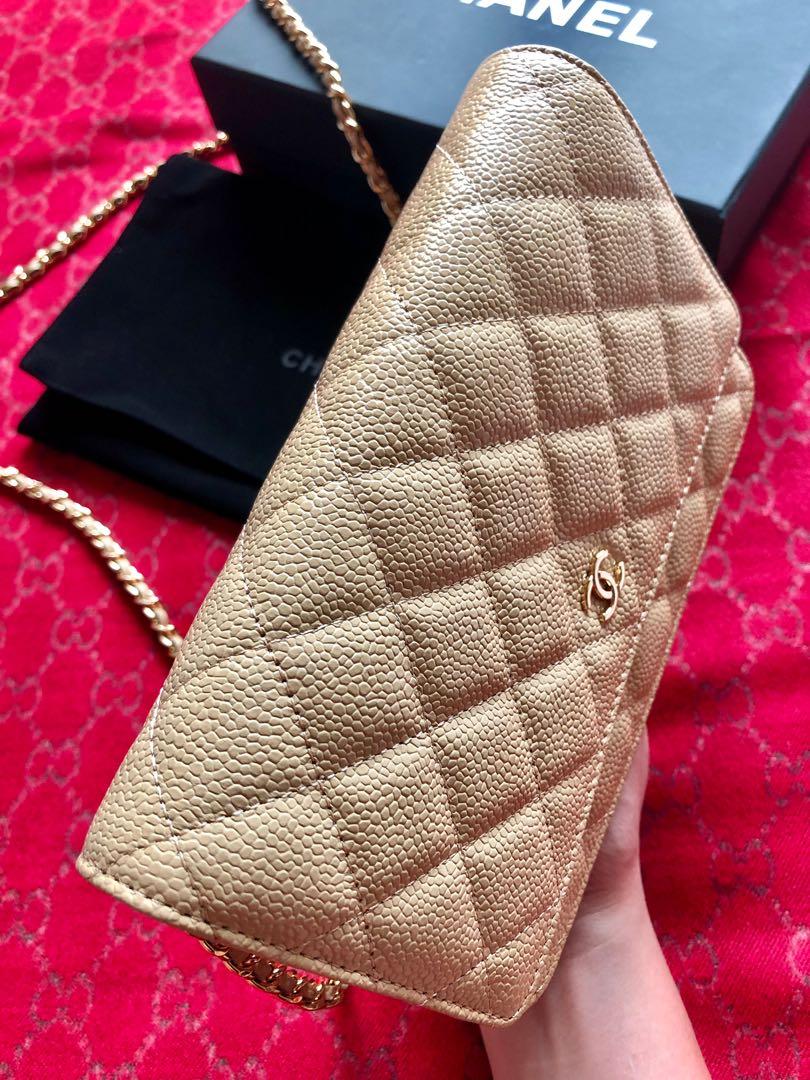 WOC Sling Bag Mirror Copy (Category: Luxury Bags & Wallets) located in Lucena. Submitted by luxurygoodsph (Listing ID 1146150525, Image 2). Description: .