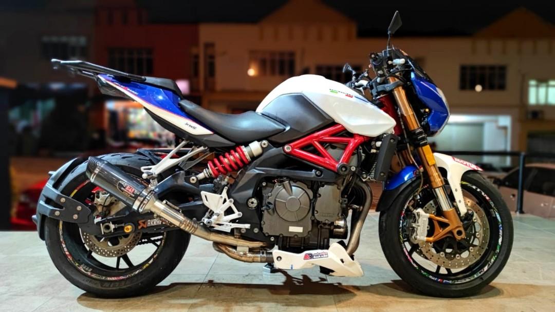 Benelli store 600 2014
