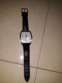 (Category: ) located in . Submitted by VINTAGEPRELOVED2022 (Listing ID 1146207373, Image 1). Description: .