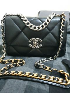Chanel 19 Black Small with Reversed hardware (Silver CC logo), Women's  Fashion, Bags & Wallets, Shoulder Bags on Carousell