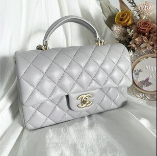 Chanel 22P Mini Flap Bag with Top Handle (Black lambskin), Women's ...