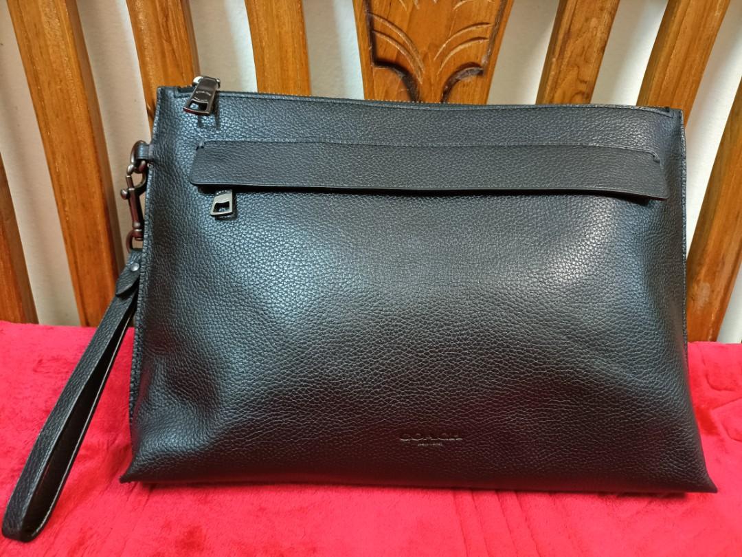 COACH Carryall Pouch Black Leather