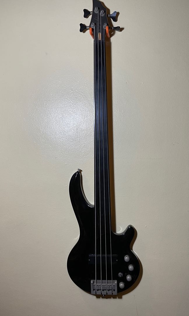 Cort curbow on sale fretless bass