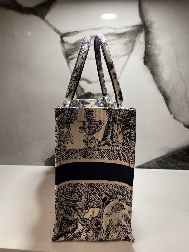 Toile de jouy dior book tote shop