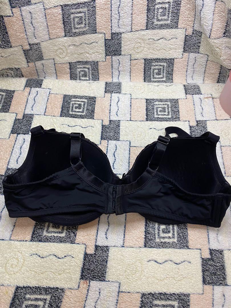 ed.it.ed.body bra 38D, Women's Fashion, Tops, Other Tops on Carousell