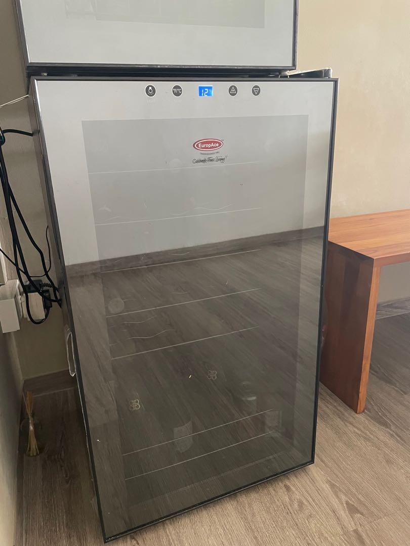 Europace Wine Chiller 33 Bottles, TV & Home Appliances, Kitchen