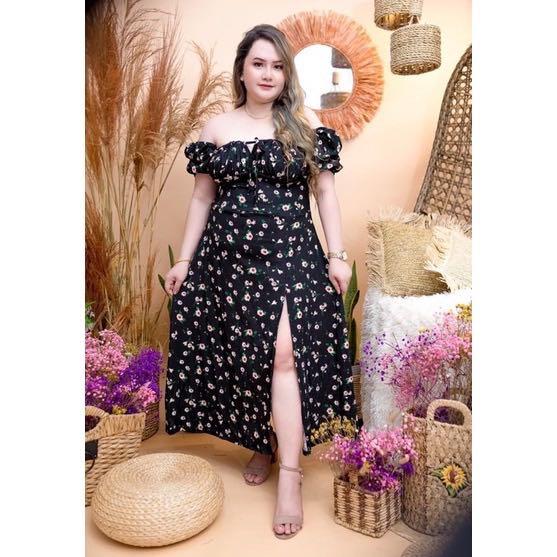 Floral dress w/ slit (Category: Dresses) located in San Pedro. Submitted by mattchaaa (Listing ID 1146225255, Image 1). Description: M-XL Brand new , nalabhan lang Pm for faster transactions.