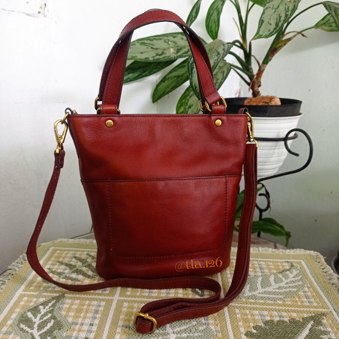 Fossil amelia bucket outlet bag