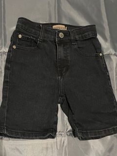 (Category: ) located in . Submitted by ThriftChick (Listing ID 1146187647, Image 1). Description: .