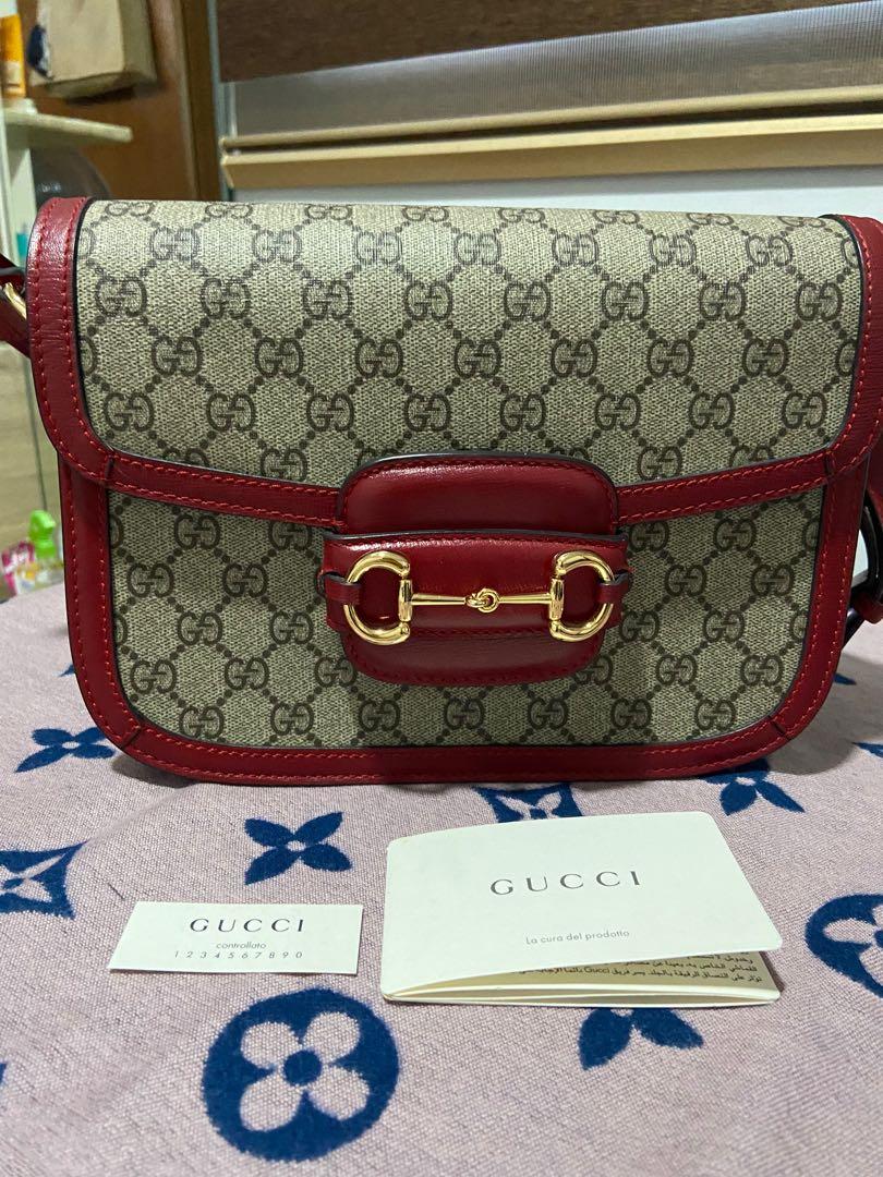 Gucci Horsebit 1955 shoulder bag (Category: Luxury Bags & Wallets) located in Quezon City. Submitted by mypersonalstuff_10 (Listing ID 1146237781, Image 2). Description: Please self authenticate. Worn once or twice only. Never got to use it much since pandemic. Can be worn as a shoulder bag or cross body bag. Width 26cm Height 19cm .