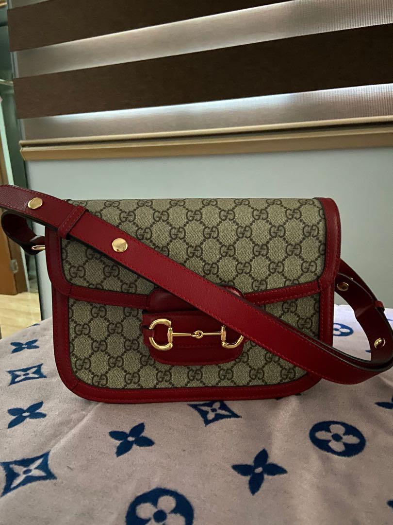 Gucci Horsebit 1955 shoulder bag (Category: Luxury Bags & Wallets) located in Quezon City. Submitted by mypersonalstuff_10 (Listing ID 1146237781, Image 3). Description: Please self authenticate. Worn once or twice only. Never got to use it much since pandemic. Can be worn as a shoulder bag or cross body bag. Width 26cm Height 19cm .