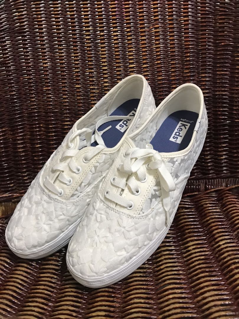 keds lace design white sneakers Women s Fashion Footwear