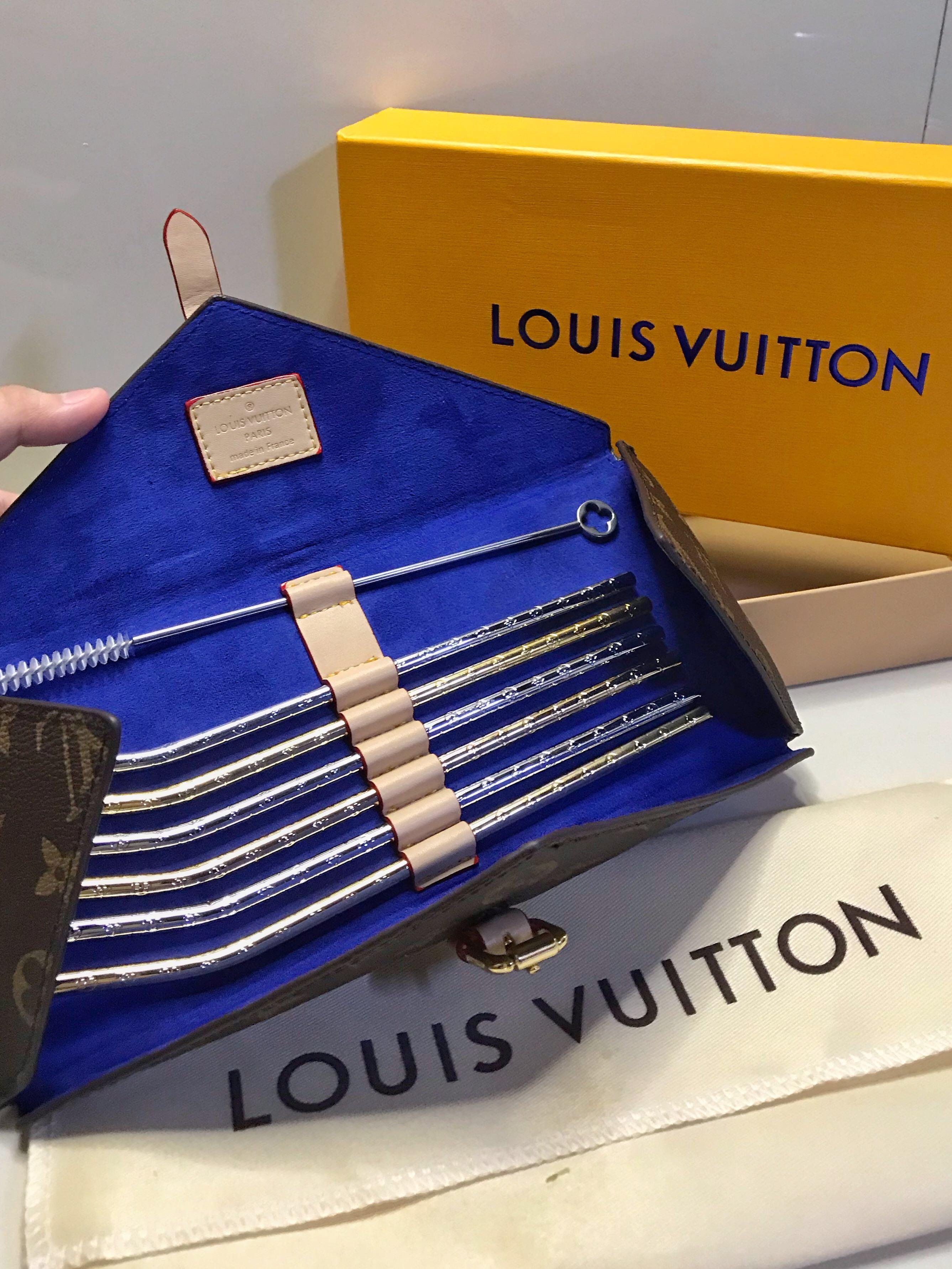 Louis Vuitton Straw 
