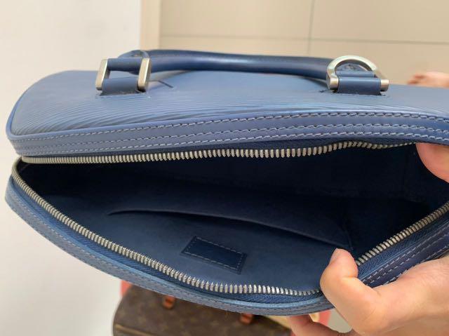 LOUIS VUITTON Jasmine Bag Epi Leather blue