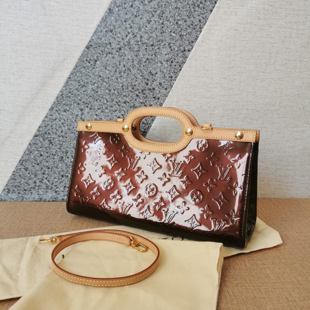 Louis Vuitton Roxbury Drive, Luxury, Bags & Wallets on Carousell