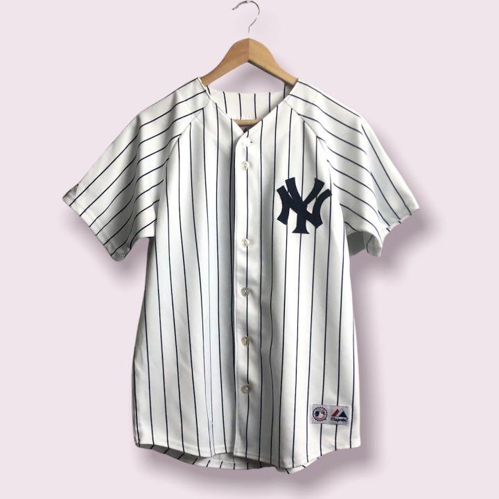 Majestic NY New York Yankee Baseball TShirt, Men's Fashion, Tops & Sets,  Tshirts & Polo Shirts on Carousell
