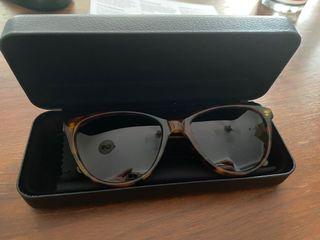 Monocle sunglasses