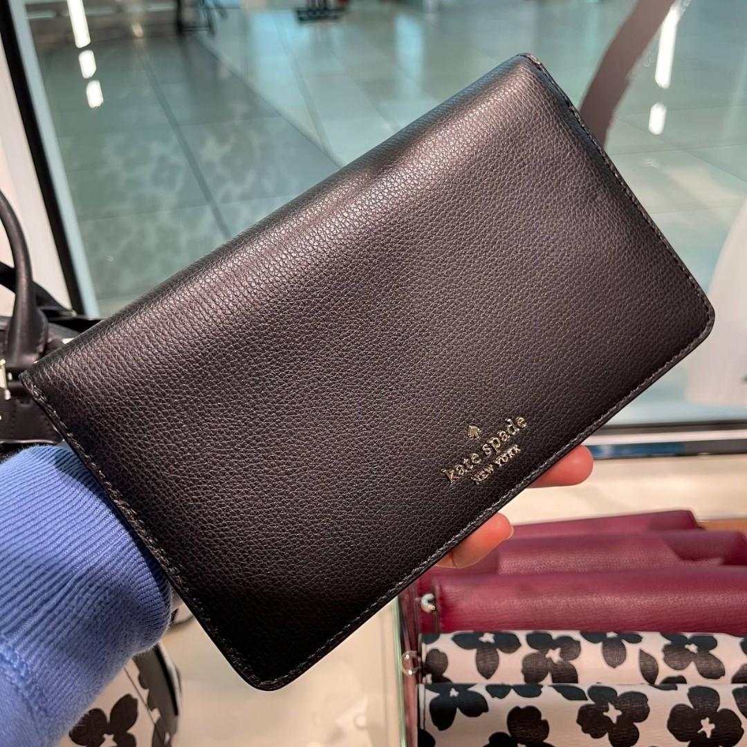 CLEARANCE ! KATE SPADE Darcy clutch wallet wristlet, Women's Fashion, Bags  & Wallets, Clutches on Carousell