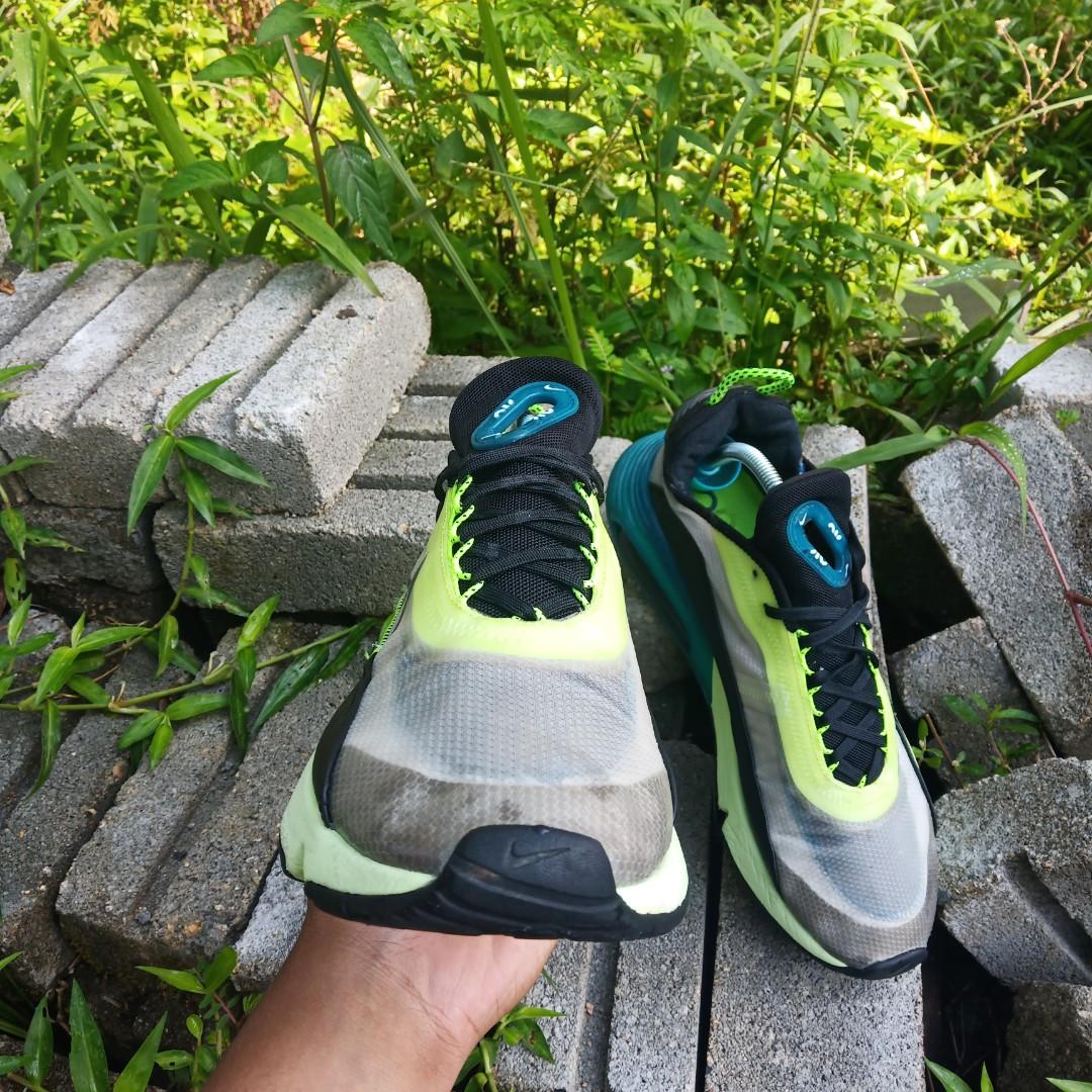 Air max 2090 black outlet volt