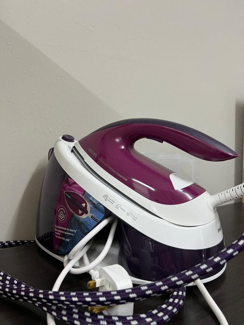 philips compact essential iron