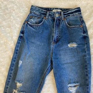 （分類：）位於 。 由 izzy.thrifts_ 提交（商品編號 1146181525，圖片 1）。簡介： 。