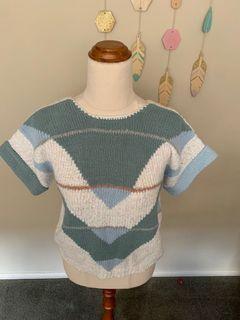 Retro Target light knit too
