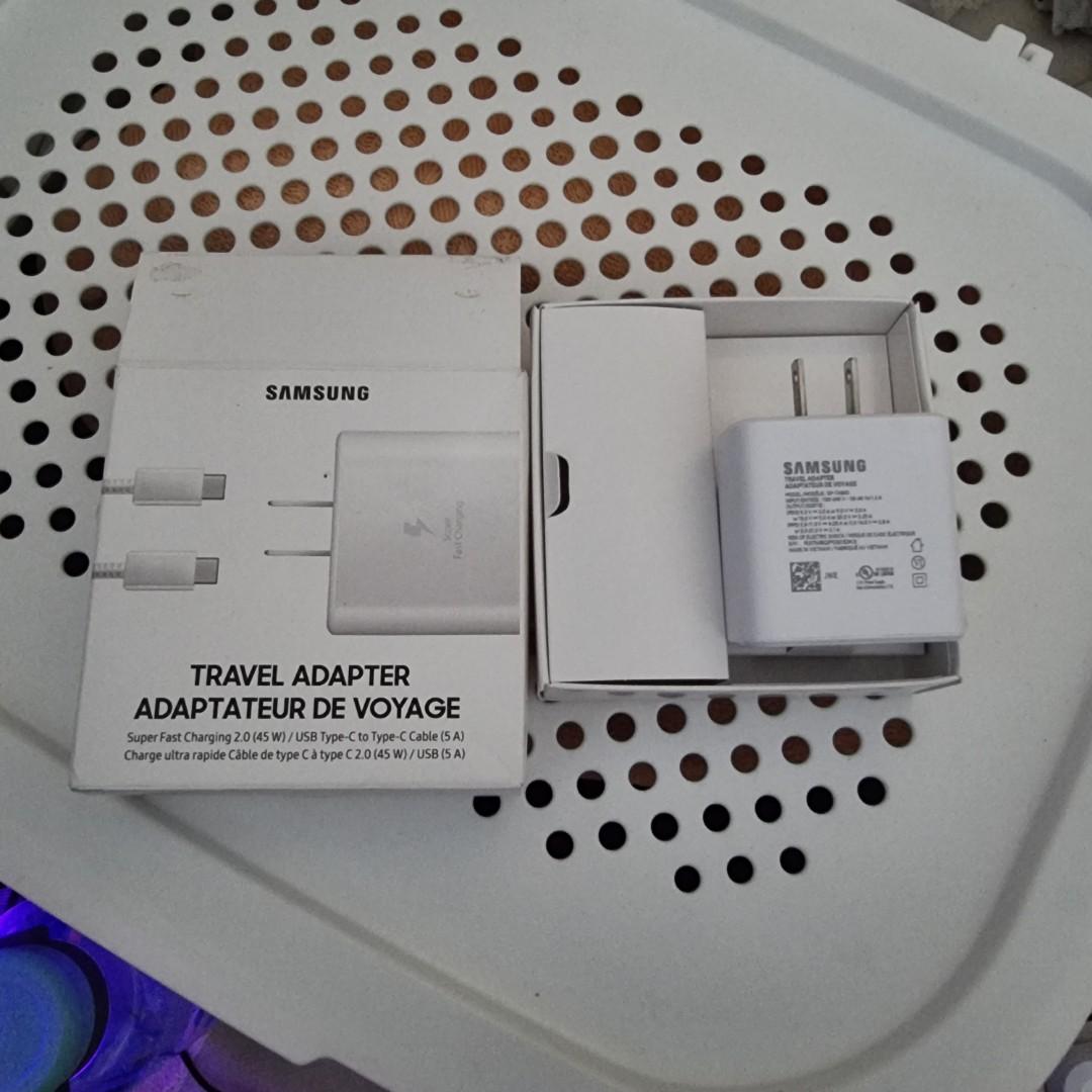 Samsung Adaptateur de charge rapide 25 watts EP-T2510X avec câble