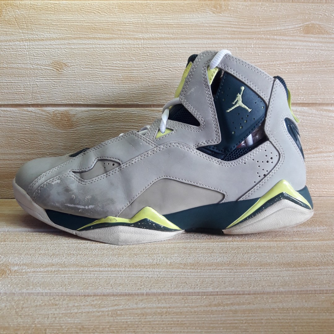 nike air true flight