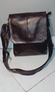 Sling bag polo kulit brown