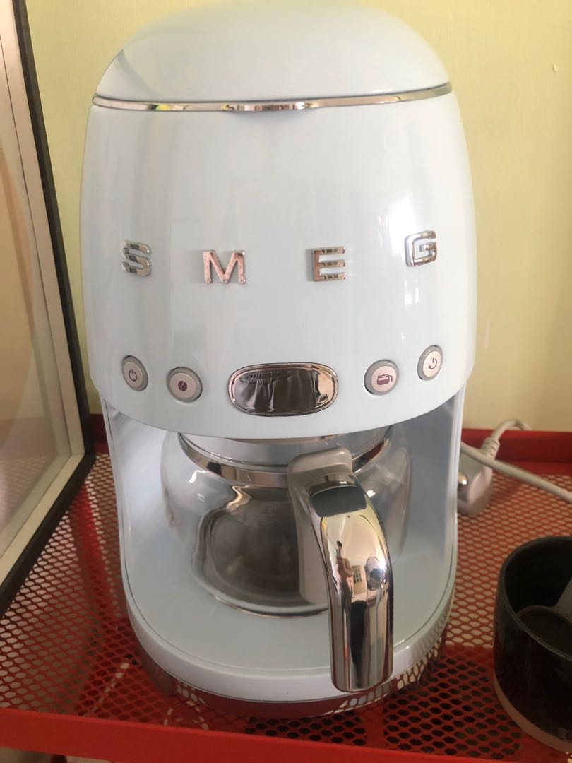 Smeg drip coffee machine, TV & Home Appliances, Kitchen Appliances