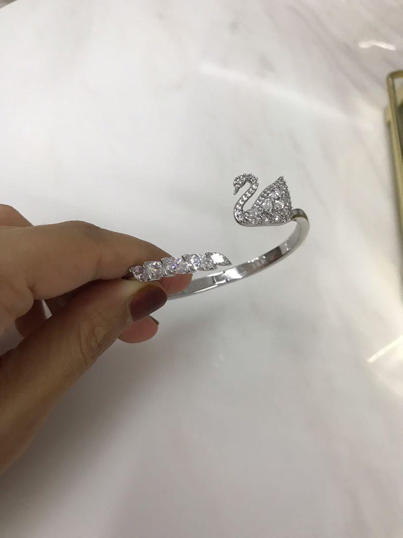 Swarovski swan lake bangle outlet