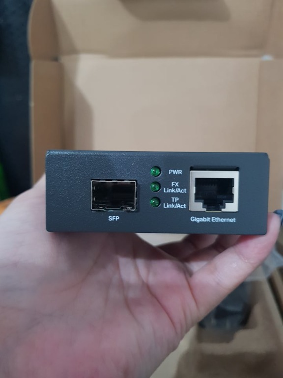 TP-Link MC220L Gigabit Ethernet Media Converter | Gigabit SFP Media ...