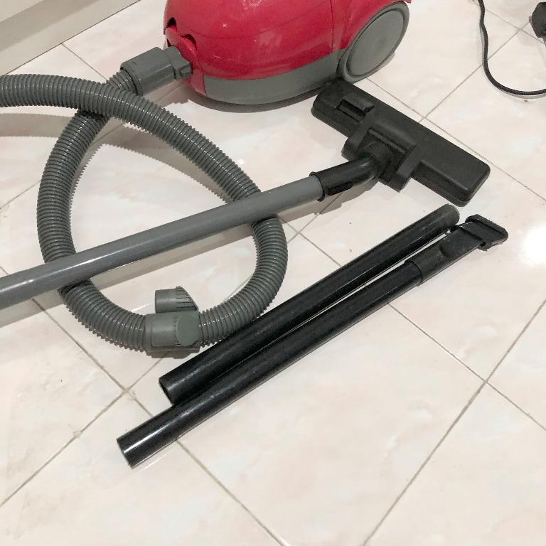 Vacuum Cleaner Elba EV2901 (PENANG ONLY), TV & Home Appliances, Vacuum