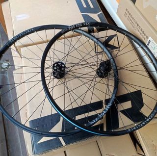 (Category: ) located in . Submitted by wheelset_specialist (Listing ID 1141429153, Image 1). Description: .