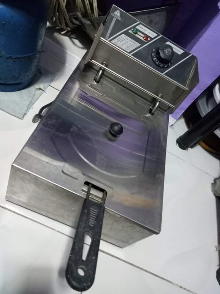 2nd hand Electric fryers, TV & Home Appliances, Kitchen Appliances