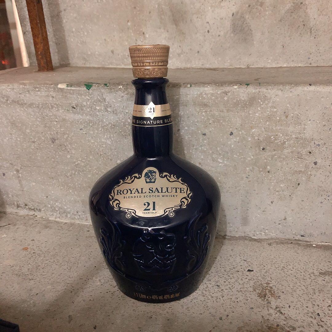 皇家禮砲 21年 空瓶 &空箱 (一組）3公升 3000ml 空盒 釀酒瓶 收藏 藍色 擺飾