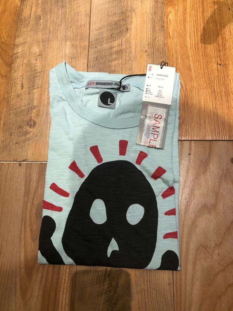 E8200-0004 Levi's engineered jeans tee 