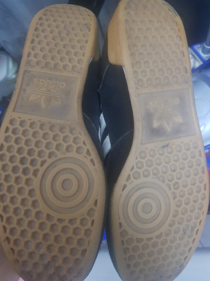 Adidas Mundial Goal Futsal Shoes, Men's Fashion, Activewear on Carousell