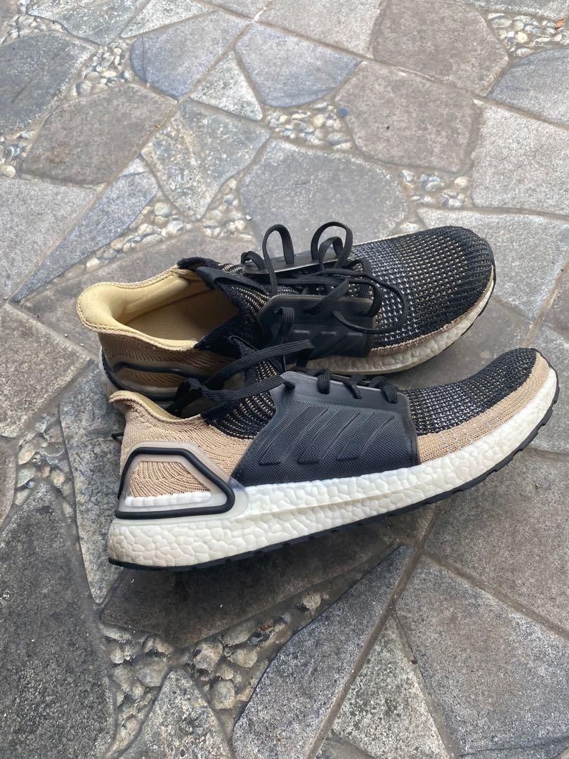 Adidas Ultra Boost size 44 2 3