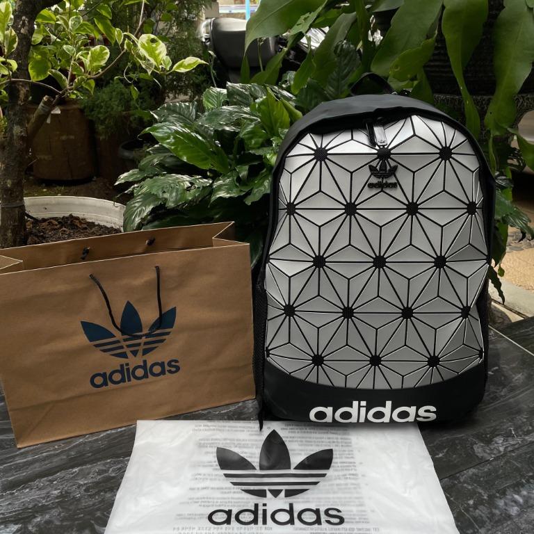 Tas adidas cheap issey miyake original