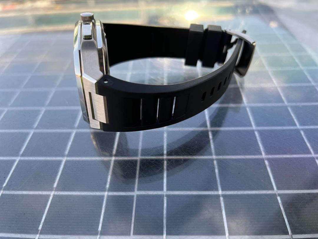 Rubber b hotsell apple watch
