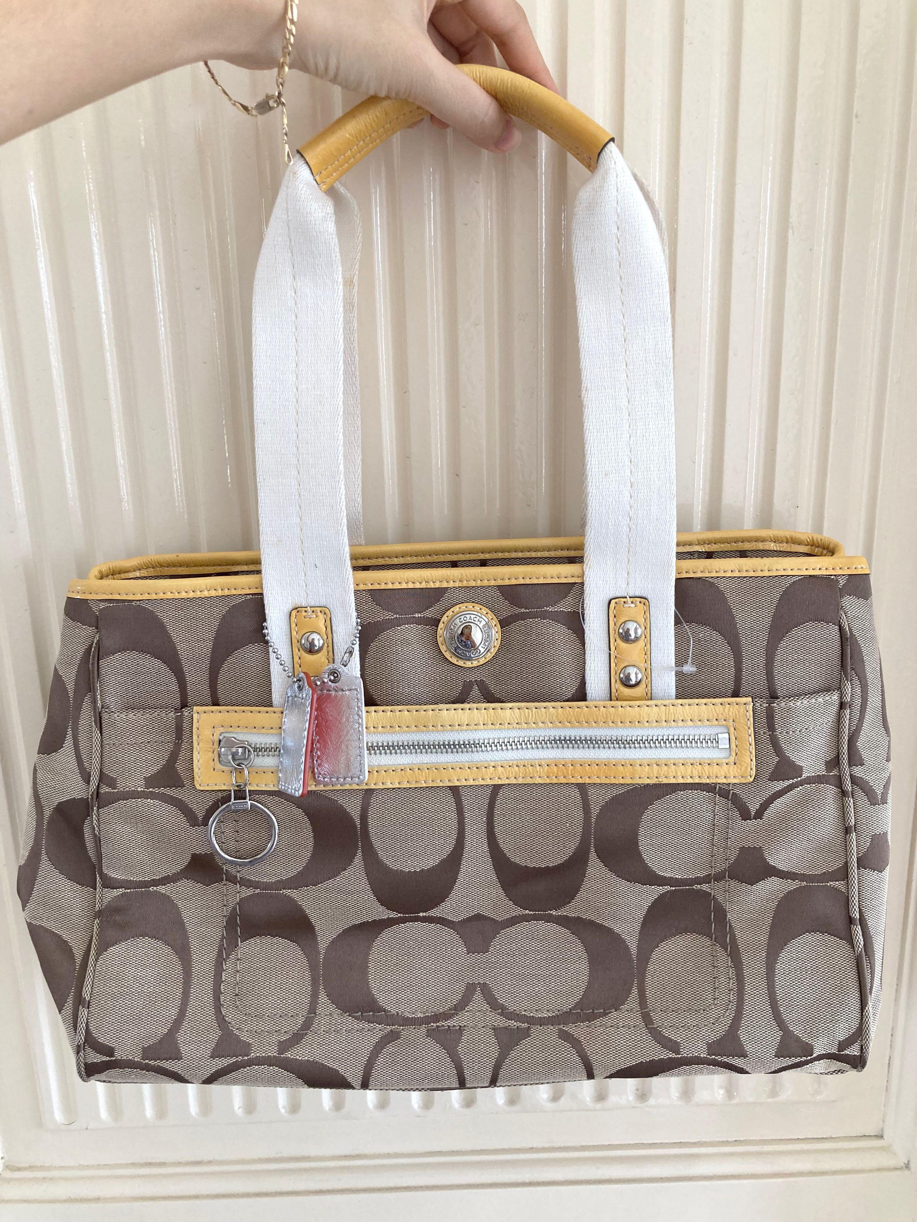 Coach daisy store signature tote