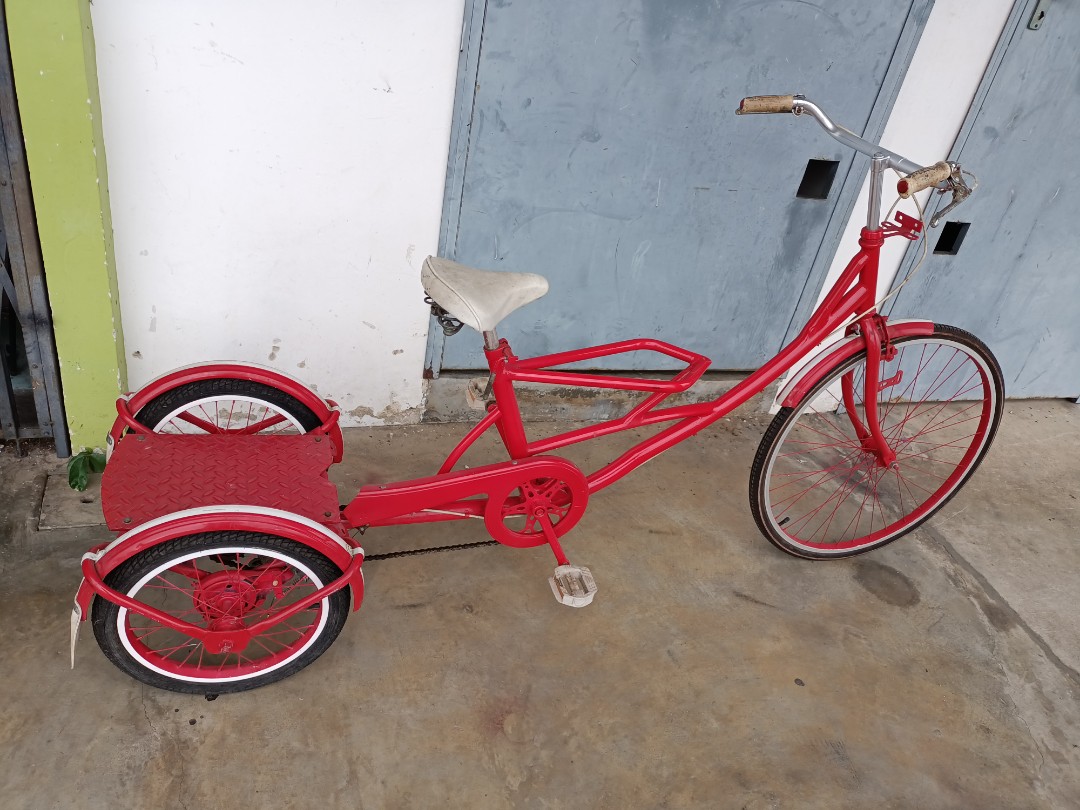 Basikal antik 3 roda. Hobbies Toys Collectibles Memorabilia