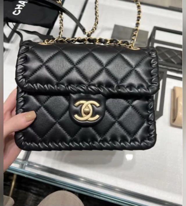 Chanel discount purses 2021