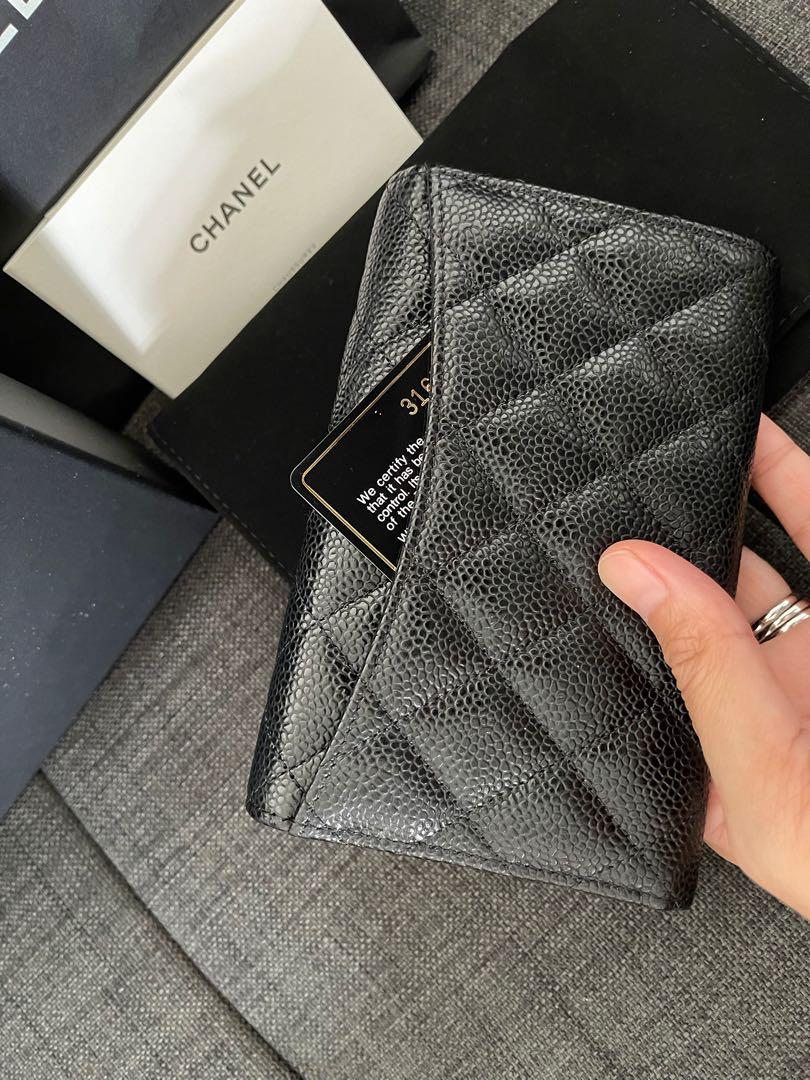 Chanel Medium Flap Wallet, Women's Fashion, Bags & Wallets, Wallets
