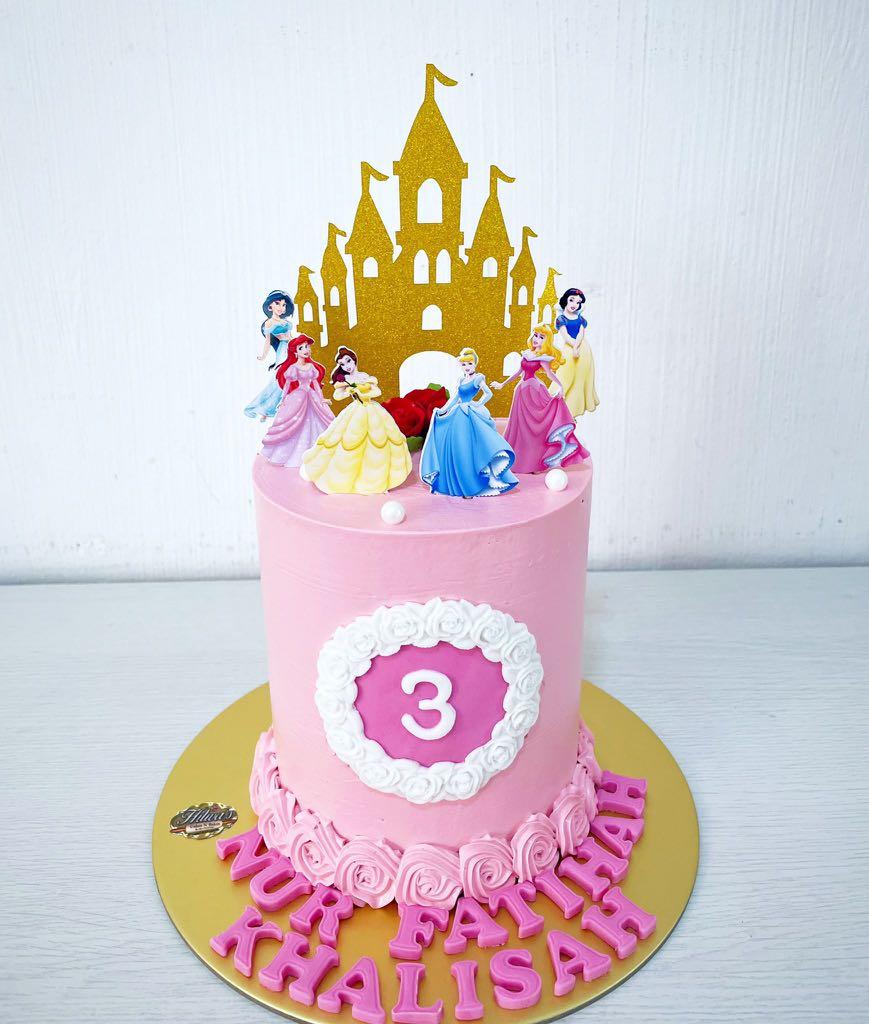 Lily Cakes - Princess 3rd birthday cake! | Facebook